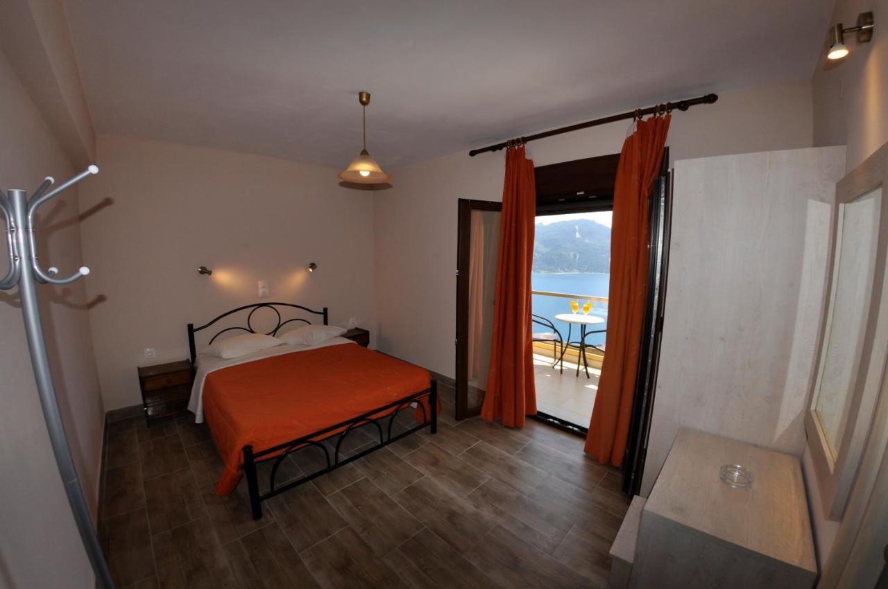 Porto Timoni Bed and Breakfast Afión Buitenkant foto