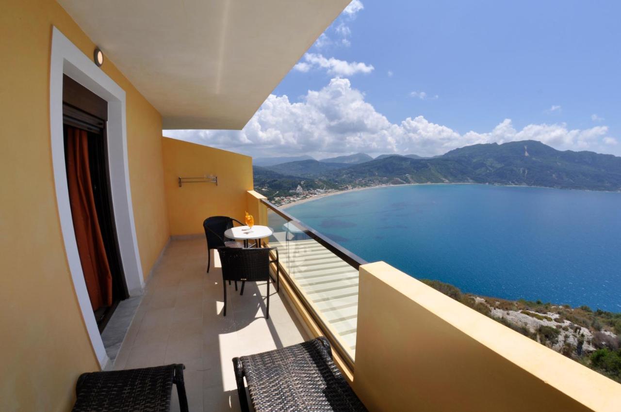 Porto Timoni Bed and Breakfast Afión Buitenkant foto